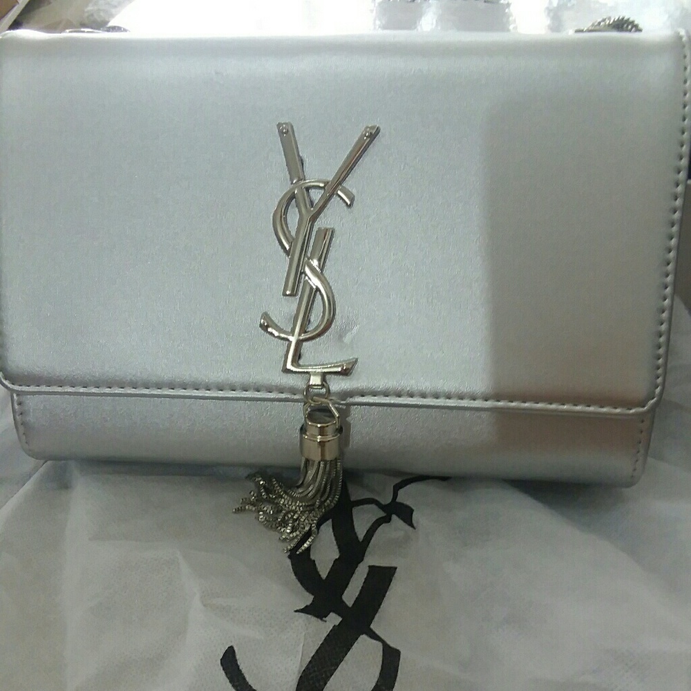 Authentic Yves Saint Laurent purse - Picture 8 of 8